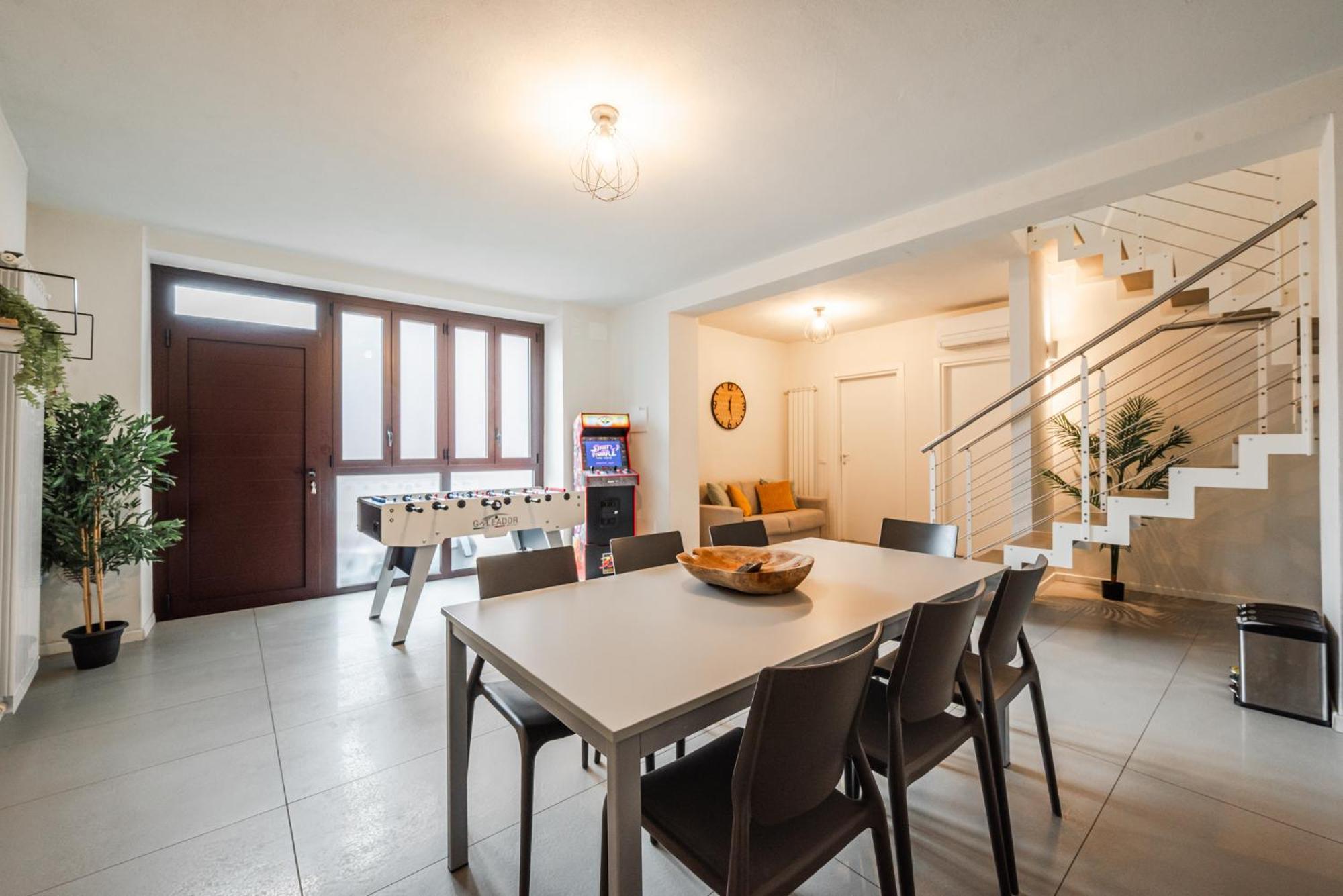 - Spazioso Vicino Metro Appartement Milaan